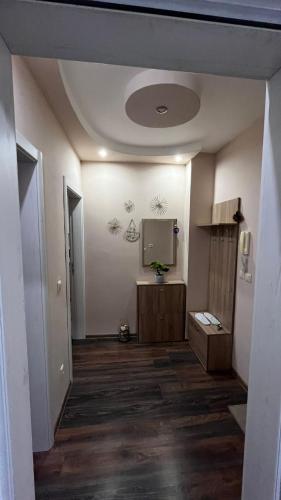 Bilik mandi di John Apartment 2