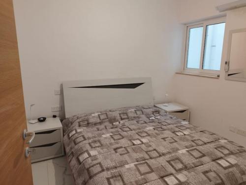 Postel nebo postele na pokoji v ubytování Go Exchange, Block D, Apt 6 Entire Unit