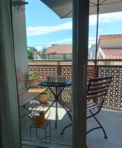 ART & COZY new apartmant near beach and historic center of KASTEL STARI