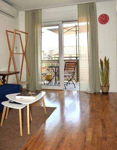 ART & COZY new apartmant near beach and historic center of KASTEL STARI