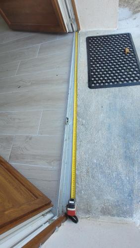 Imagen de la galería de Le Truc en plus, accessibles PMR, appartement 45 m2 mitoyen dans une maison avec un autre appartement, en Guérard