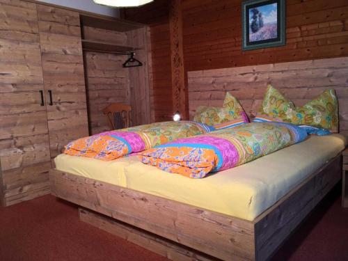 Postel nebo postele na pokoji v ubytování Haus Rosemarie