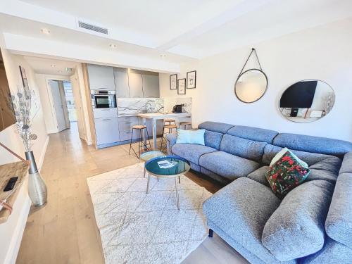2 BR Croisette balcony & sea view Olam Properties