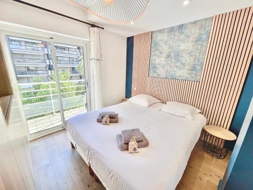 2 BR Croisette balcony & sea view Olam Properties