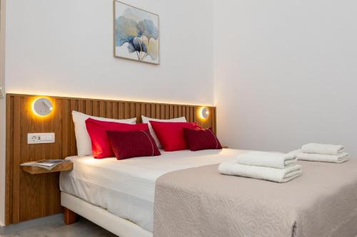 Epsilon Studios - 100m from the beach, by ZanteWize