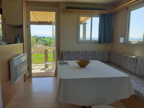 MOBIL-HOME Ferme La Fée Spiruline AURIGNAC