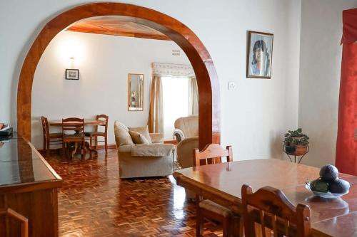 Posezení v ubytování Kusini House & Campsite KItale