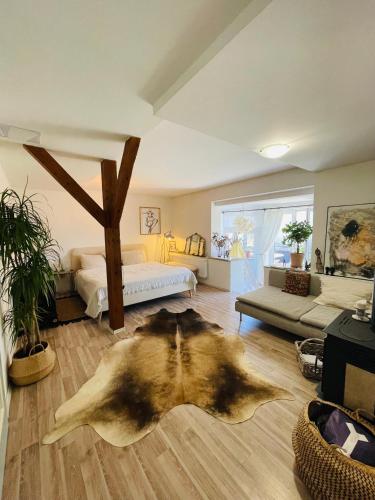 Flat with heart and art nearby centre of the Prague