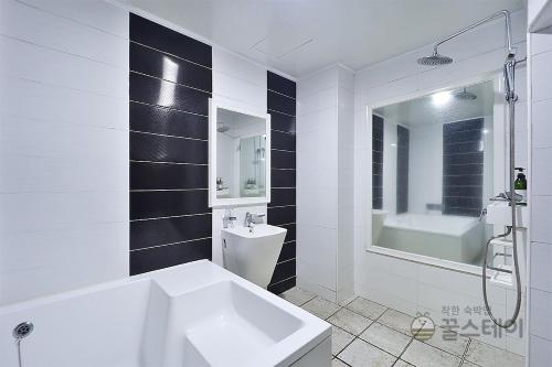 Ένα μπάνιο στο Amor Hotel Gimhae