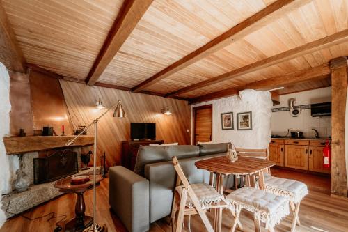 Køkken eller tekøkken på HAGAH Alojamentos - Gerês