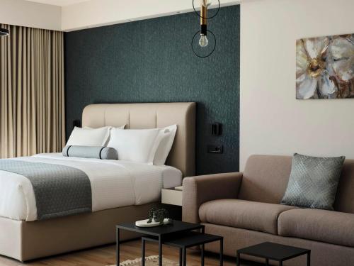 Posezení v ubytování AVA Residences Athens Riviera