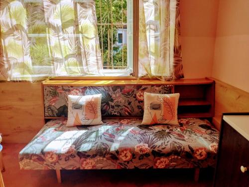 Era Echoes - Preserved Historical Apartment