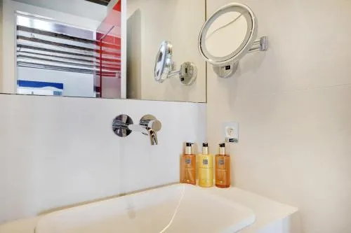 Paris Home Collection Serviced Apartments in Notre Dame - Rue Savoie photo 58
