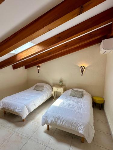 Photo de la galerie de l'établissement Appartement vue mer, à LʼÎle-Rousse