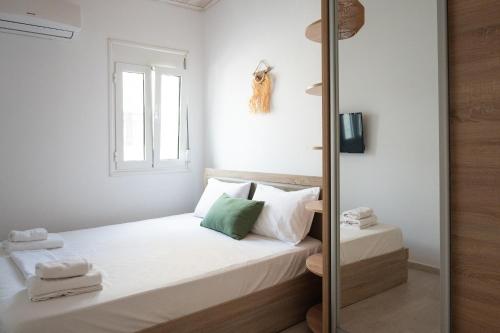 EliAna home at Venetian walls by 8essentially