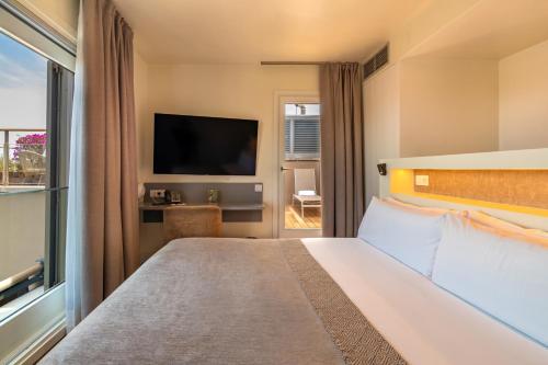 Duquesa Suites Hotel by Grup Duquessa photo 65