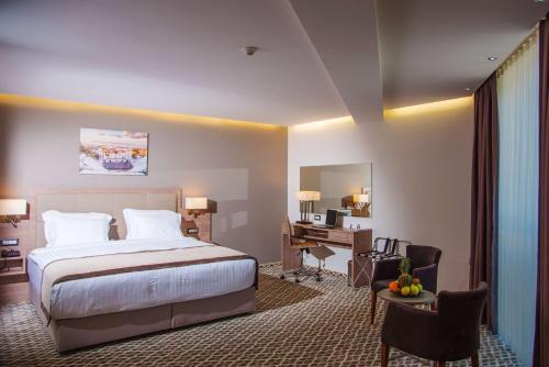 Best Western Premier Plovdiv Hills — Bedroom