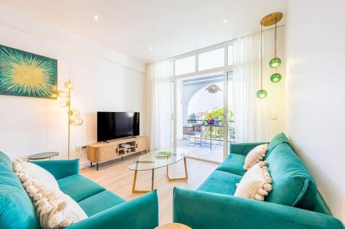 Sea View, Stylish & Modern 2 suites in the Center