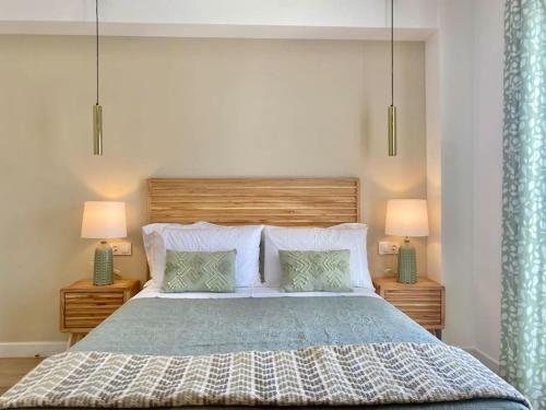 Sea View, Stylish & Modern 2 suites in the Center