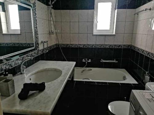 Sonema Seaside Apt