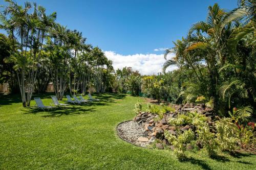 Jardín al aire libre en Aston at the Maui Banyan
