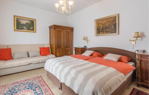 Cozy Apartment In Porec With Wifi