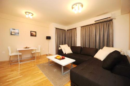 Tim Apartments