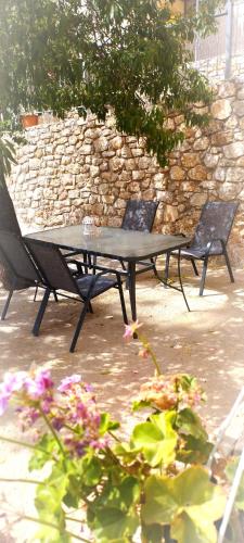 Gallery image of Nostos Old Town in Kyparissia