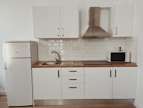 Apartamentos Express by gaiarooms