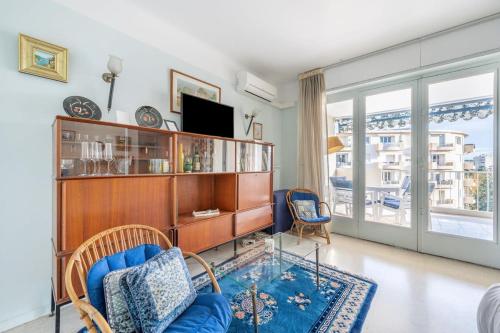 A056 - Nice Studio Cannes centre with parking