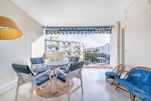 A056 - Nice Studio Cannes centre with parking