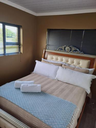 Φωτογραφία από το άλμπουμ του Fountain Beach House-Ikhaya σε Kiddʼs Beach