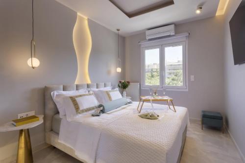 Chrisostomou Square 14 Gold Apartment