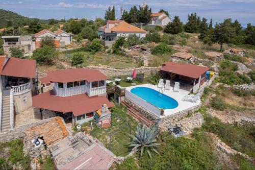 Bazén v ubytovaní Apartments Ruža Dragove Dugi otok alebo v jeho blízkosti