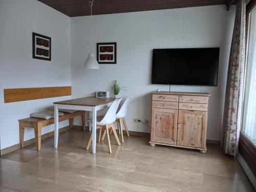 Televisyen dan/atau pusat hiburan di Appartementhaus Lengsdorf