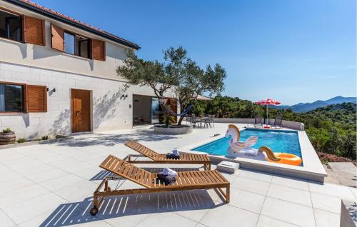 Gorgeous Home In Ploce