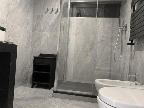 Nox Romana Apartments - Vatican - Modern Apt with Cozy Balcony