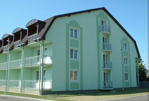 Vukmán Apartman 9600 Sárvár, Hold utca 8-10 A épület 3.emelet 2.ajtó kép - 3