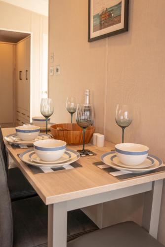 Gambar di galeri bagi 18 Ocean Terrace Lodge - 2 Bed-Sleeps 4-TJS18OT di Woolacombe