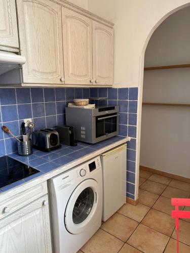 STUDIO dans Villa à Nice Ouest