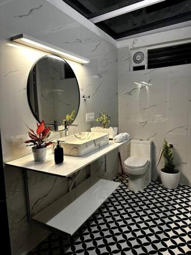 Un baño de Serenity Farm Stay