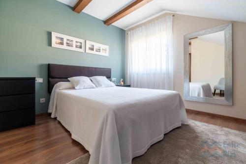 Casa Eira de Arriba - by entreRías