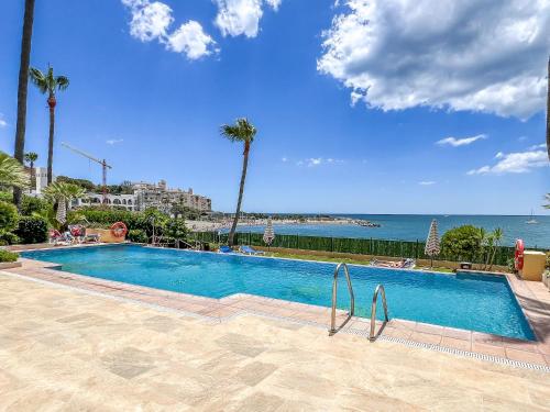 Hanami El Coral Beach