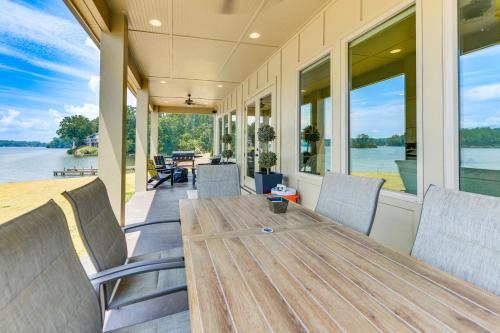 Gallery image of Waterfront Alexander City Home with Private Dock! in Alexander City