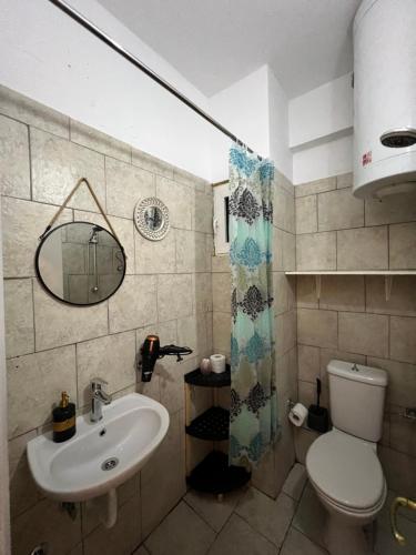 C14 Apartment 1