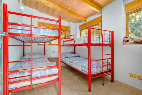 A bed or beds in a room at MIO & TUYO CASE VACANZE