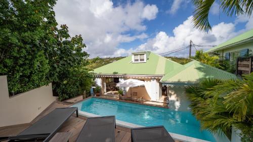 Villa Close to Swimming and Snorkeling Beach