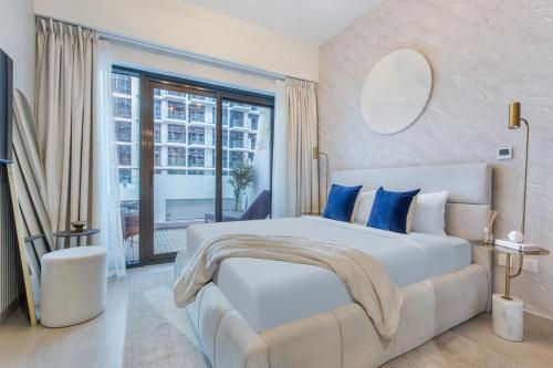 Lux-Furnished Stu Couple-Friendly Near Downtown