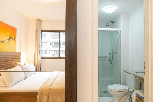 Ένα μπάνιο στο Apartamento 2 Qto e Varanda em Condomínio Completo