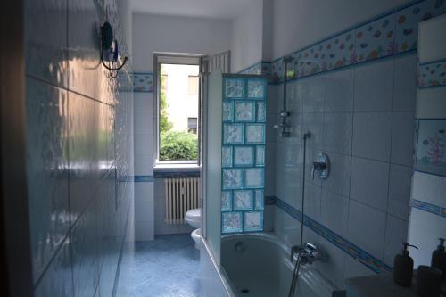 Koupelna v ubytování Gloria House